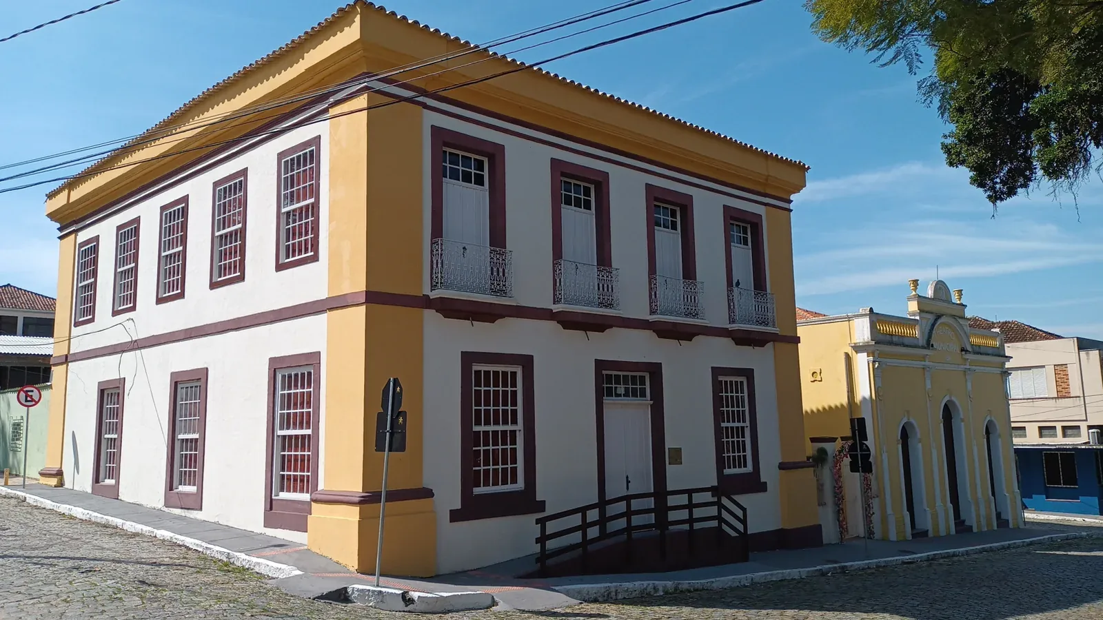 Casa da Cultura Nésia Melo da Silveira — São José, Santa Catarina