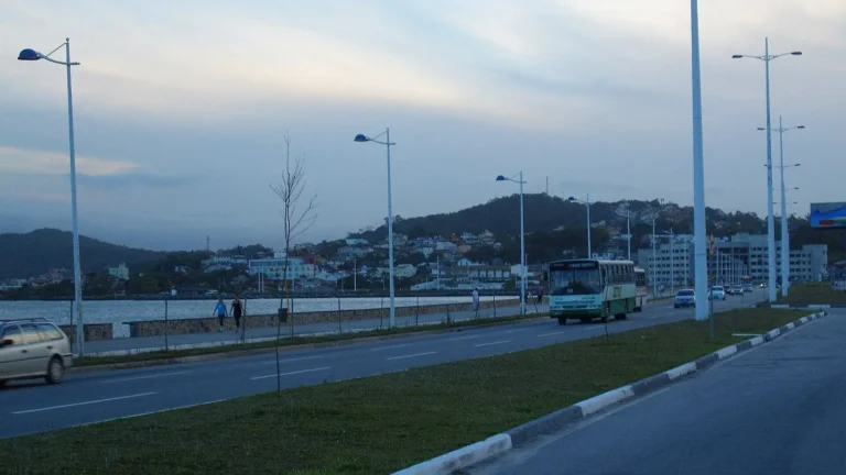 Beira-Mar de São José / Jardim das Esculturas