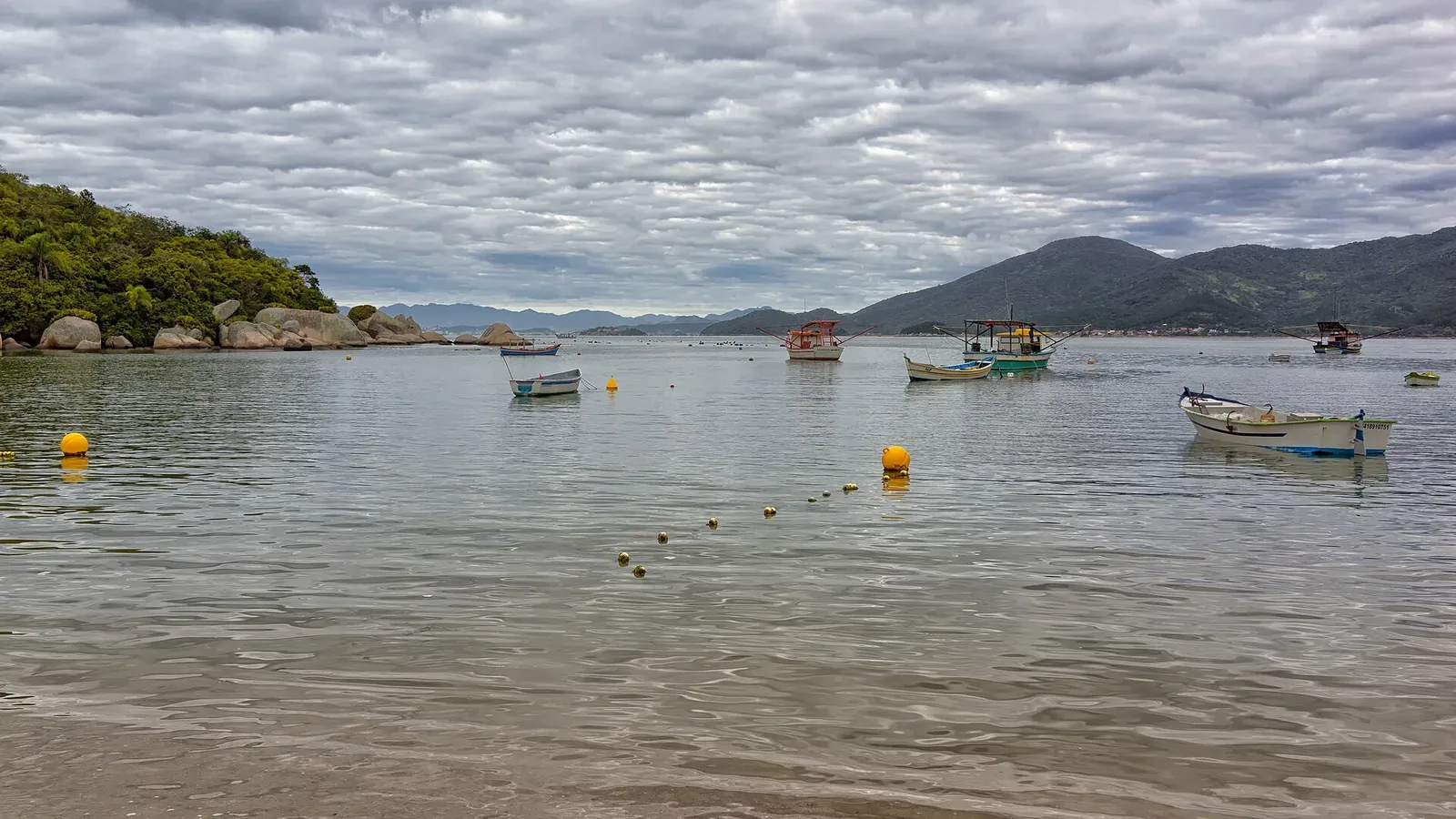 Armação da Piedade (núcleo histórico / orla) — Governador Celso Ramos, Santa Catarina